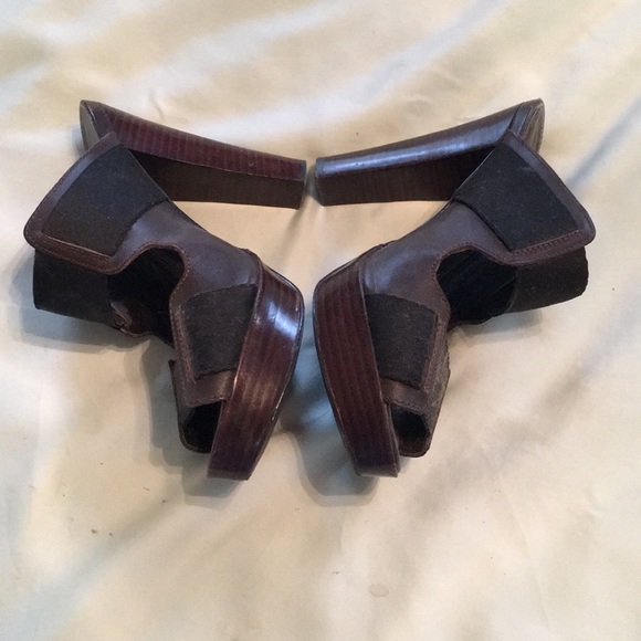 2/$30. Colin Stuart High Heels - Picture 3 of 3